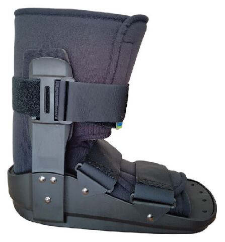 W100 Walker Short